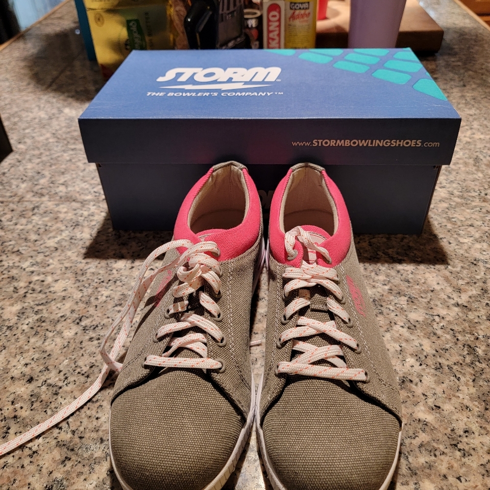Women's Storm Meadow S514-7, gray/pink canvas bowling shoe